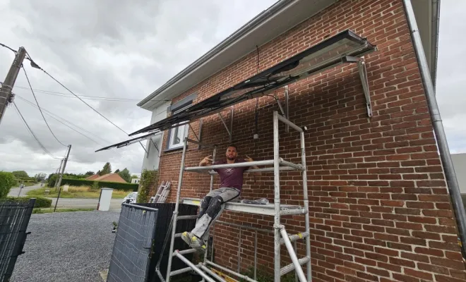 Pose de panneaux photovoltaïques sur toiture et en façade à Lestrem, Caëstre, She Photovoltaïque